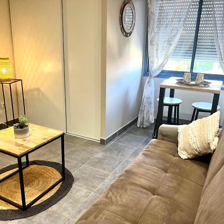 Appart Hotel Cozy Proche Centre, Parking Montbéliard Екстериор снимка